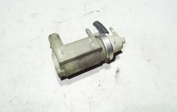 Audi A6 S6 C5 4B Turbo solenoid valve 059906627C