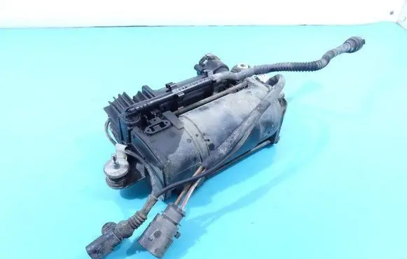 Volkswagen Touareg I Air suspension compressor 7L0616006D IMPRK1241171