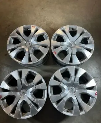 Citroen C4 I Picasso R17 alloy rim 9654386380