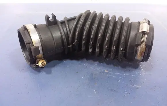 Dacia Dokker Air intake hose/pipe 165758885R