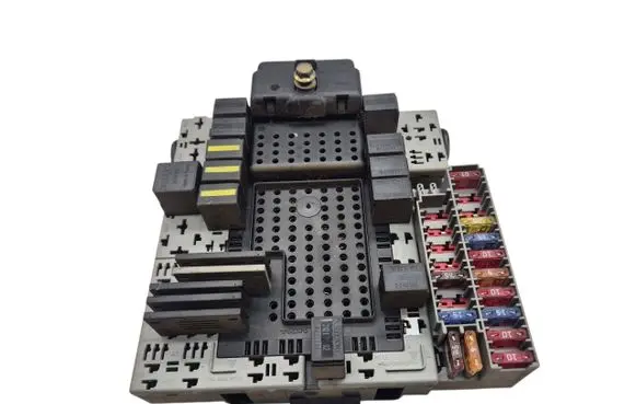Volvo XC70 Comfort/convenience module 8688153 8645729 02W191
