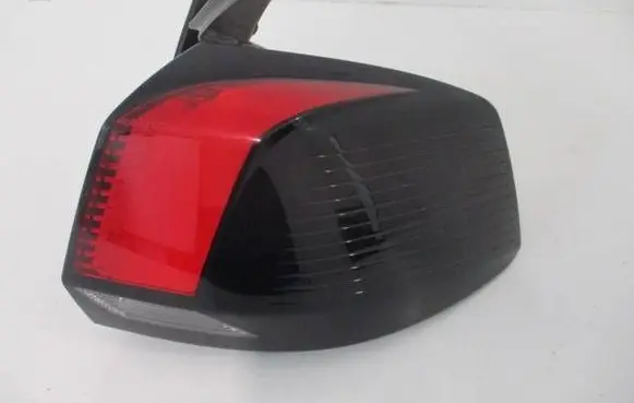 Peugeot 5008 II Rear/tail lights 9811028180