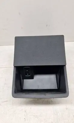 Mercedes-Benz GLE W167 Dashboard storage box/compartment A1676801205 22020210623 Q4E16ZG84