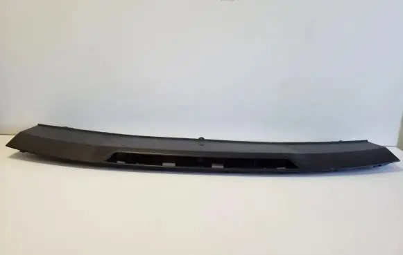 Nissan Qashqai J12 Tailgate trim 3019510200 6UA0APIA41003
