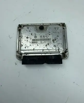 Skoda Octavia Mk1 (1U) Engine control unit/module 038906012G 0281010128