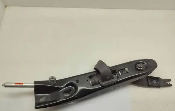 Volvo XC90 Front seatbelt 6008818R0H