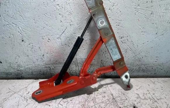 Dodge Challenger Loading door lower hinge 