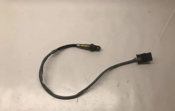 BMW 5 F10 F11 Lambda probe sensor 7589475