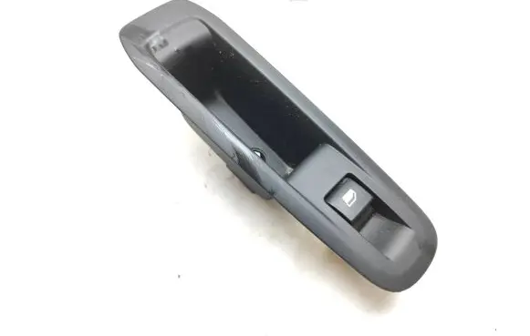 Peugeot 308 Electric window control switch 96762292ZD 2120 14082
