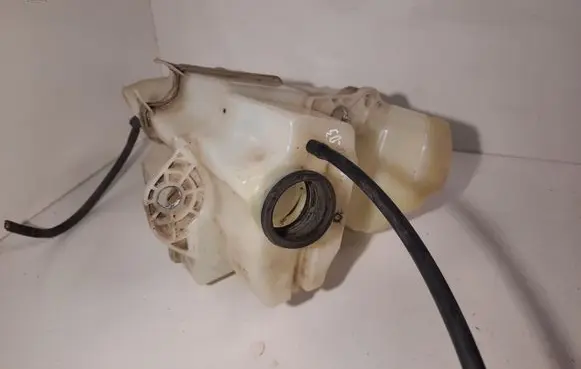 Volvo XC70 Windshield washer fluid reservoir/tank 9178881 9484282