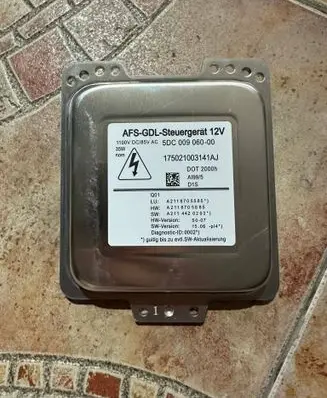 Mercedes-Benz E W211 Headlight ballast module Xenon 5DC00906000 A2118705585 175021003141AJ