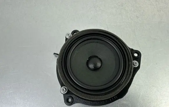 BMW X1 F48 F49 Rear door speaker 8715685 604020
