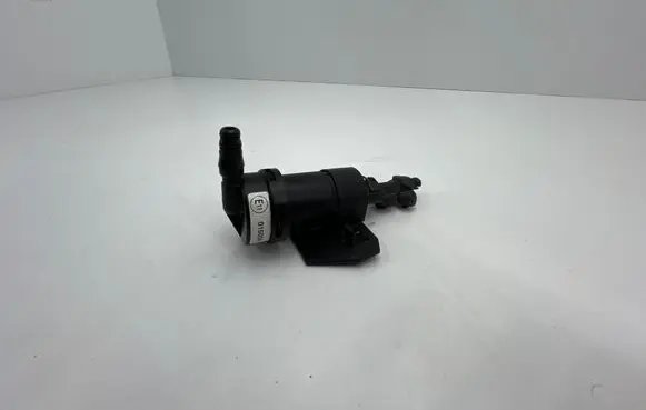 Jaguar XK8 - XKR Headlight washer spray nozzle 015004