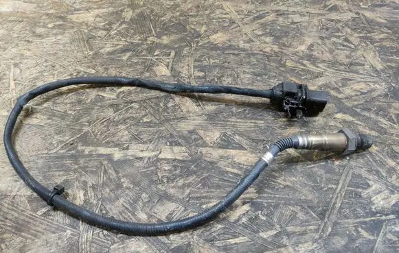 Chrysler 300 - 300C Lambda probe sensor 05149087AA 028017095