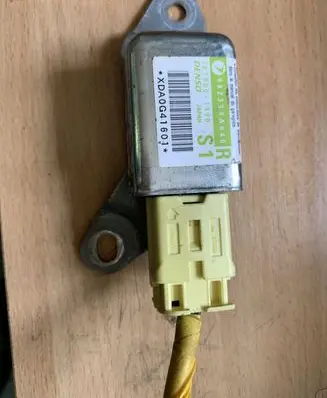 Subaru Forester SG Airbag deployment crash/impact sensor 98235SA040