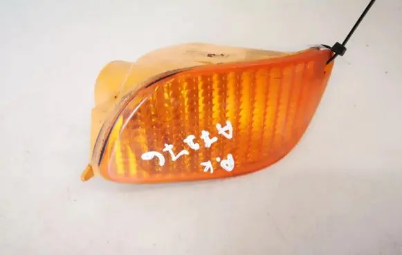 Ford Focus Front indicator light xs4x13369a xs4x-13369-a
