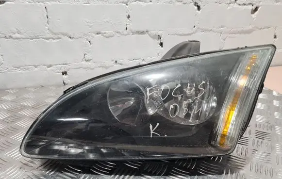 Ford Focus Headlight/headlamp