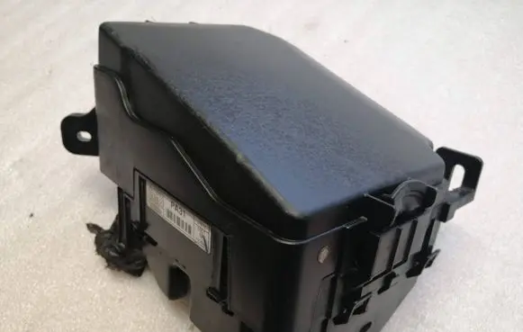 KIA Carens III Fuse module 91280A4310