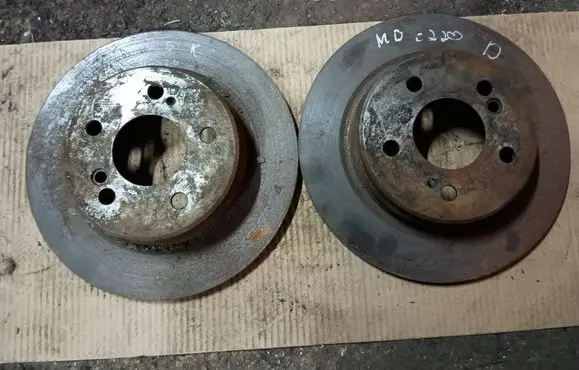 Mercedes-Benz C W203 Rear brake disc