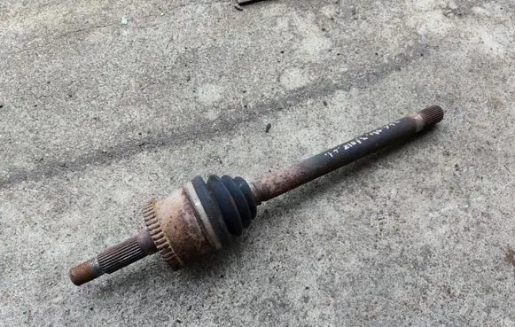 Jeep Grand Cherokee (WJ) Front driveshaft