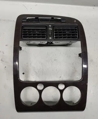 Toyota Avensis T220 Center console