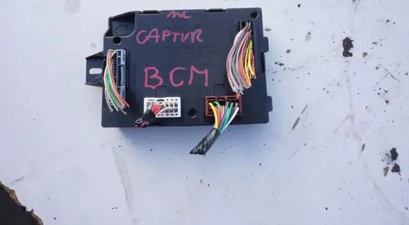 Renault Captur Central body control module 284B11511R