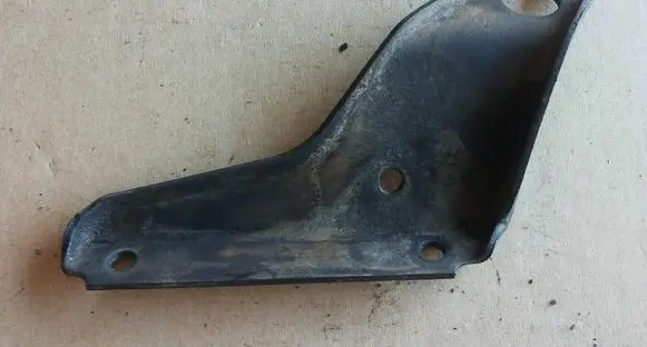Volkswagen Golf I other engine part 049129239E