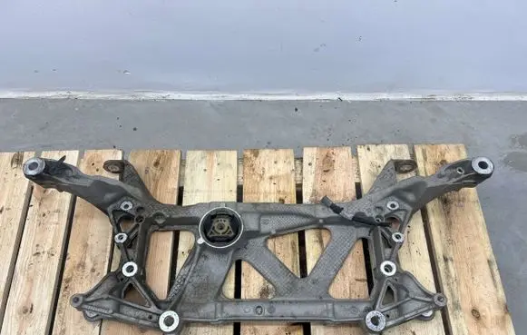 Volkswagen PASSAT B8 Front subframe 3Q0199369E