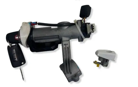 Opel Antara Ignition lock 22743215 32153117000QB 95919456