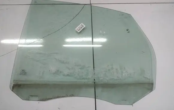 Ford Focus Rear door window glass AS2