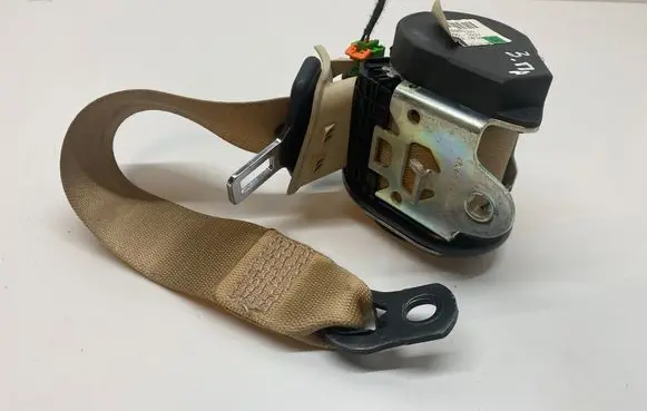 Mercedes-Benz CLS C219 Rear seatbelt 602953100