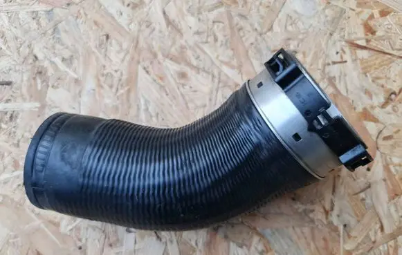Volvo XC90 Intercooler hose/pipe P31338752 31338545 257022427900996