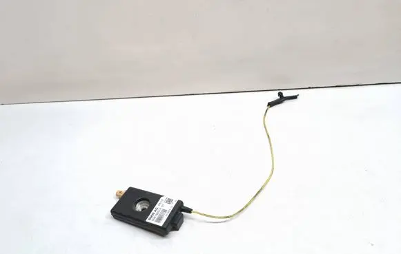 BMW 1 E82 E88 Aerial antenna amplifier 9192314