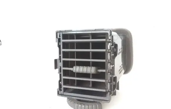 Nissan X-Trail T30 Dash center air vent grill 68750EQ000 E6475161