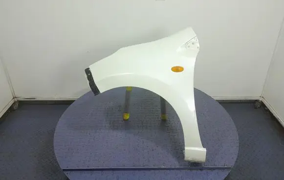 Nissan Pixo Fender