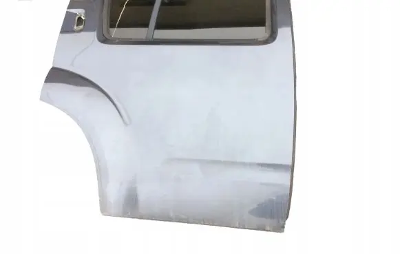 Nissan Pathfinder R51 Rear door