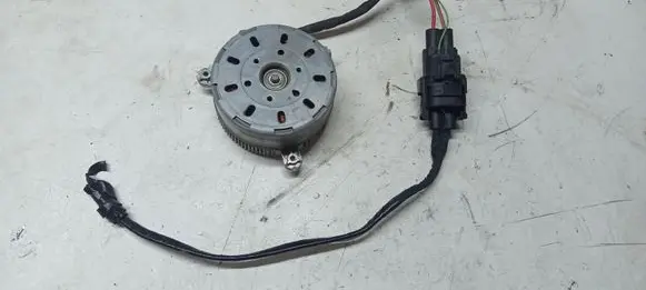 BMW 2 F46 Electric radiator cooling fan 7636070