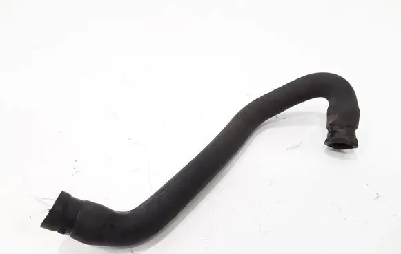 Audi A4 S4 B5 8D Engine coolant pipe/hose 058121058C
