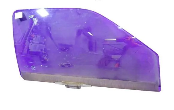 Ford Fiesta Front door window glass four-door 