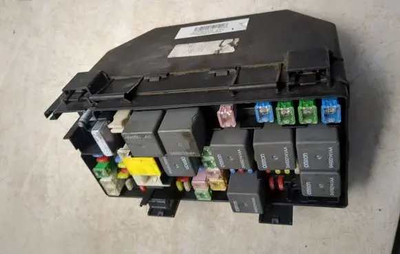 Ford Kuga I Fuse module 56049721AL Kad09c02b5