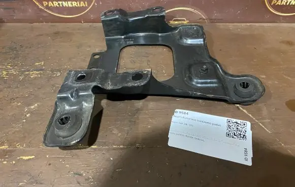 Volvo S40 Battery tray 3M51R6K034AF