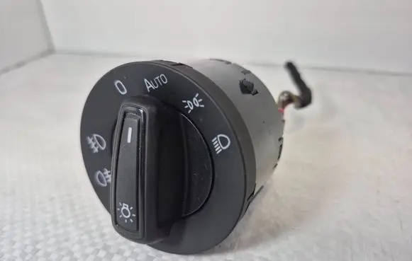 Skoda Octavia Mk3 (5E) Light switch 5E0941431D 10095088