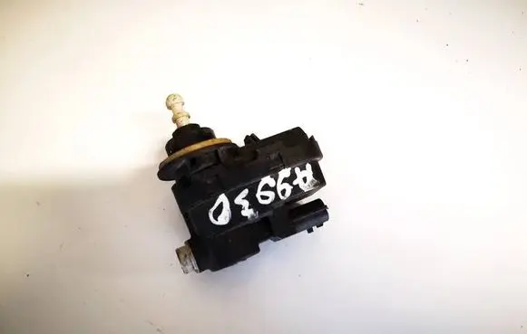Headlight level adjustment motor