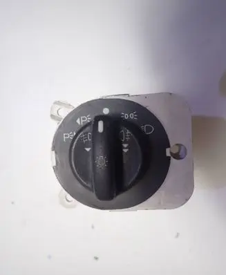 Ford Mondeo MK II Light switch 96BB-13K196CB