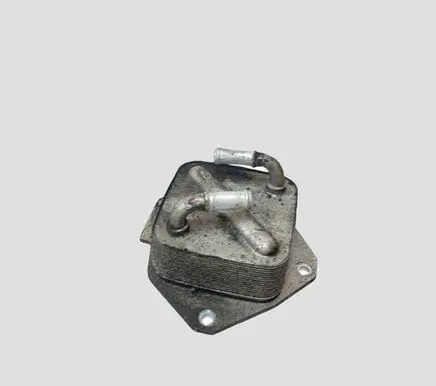 Mazda 6 Oil filter mounting bracket