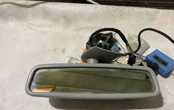 Mercedes-Benz E W211 Rear view mirror (interior) 2118110107 A2118110107