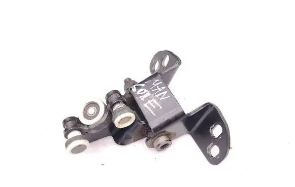 Man TGE 1gen Sliding door upper roller guide/hinge 7C0843304 23073114024