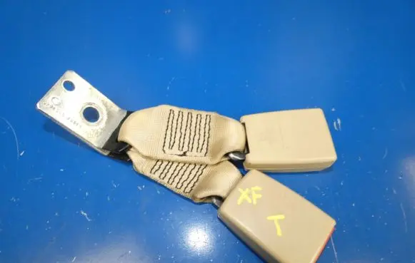 Jaguar XF X250 Seat belt trim 