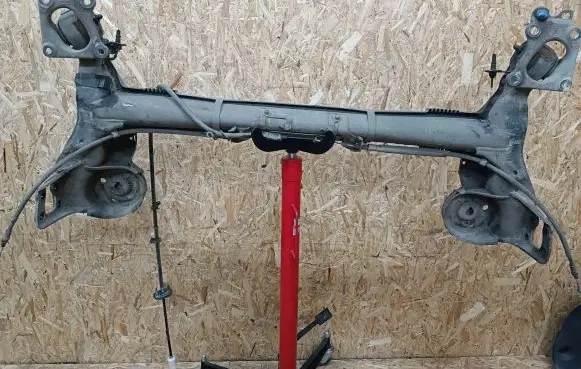 Citroen DS5 Rear beam 