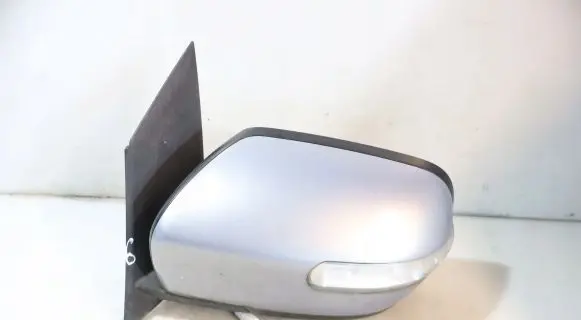 Mazda CX-7 Front door electric wing mirror 